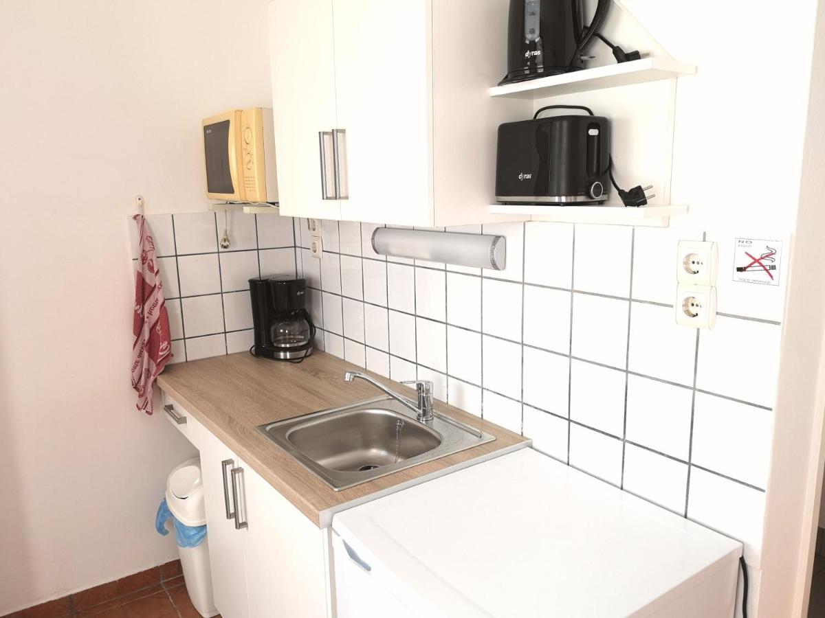 Apartman Kaszas Garden โมชนมายารูวาร์ ภายนอก รูปภาพ
