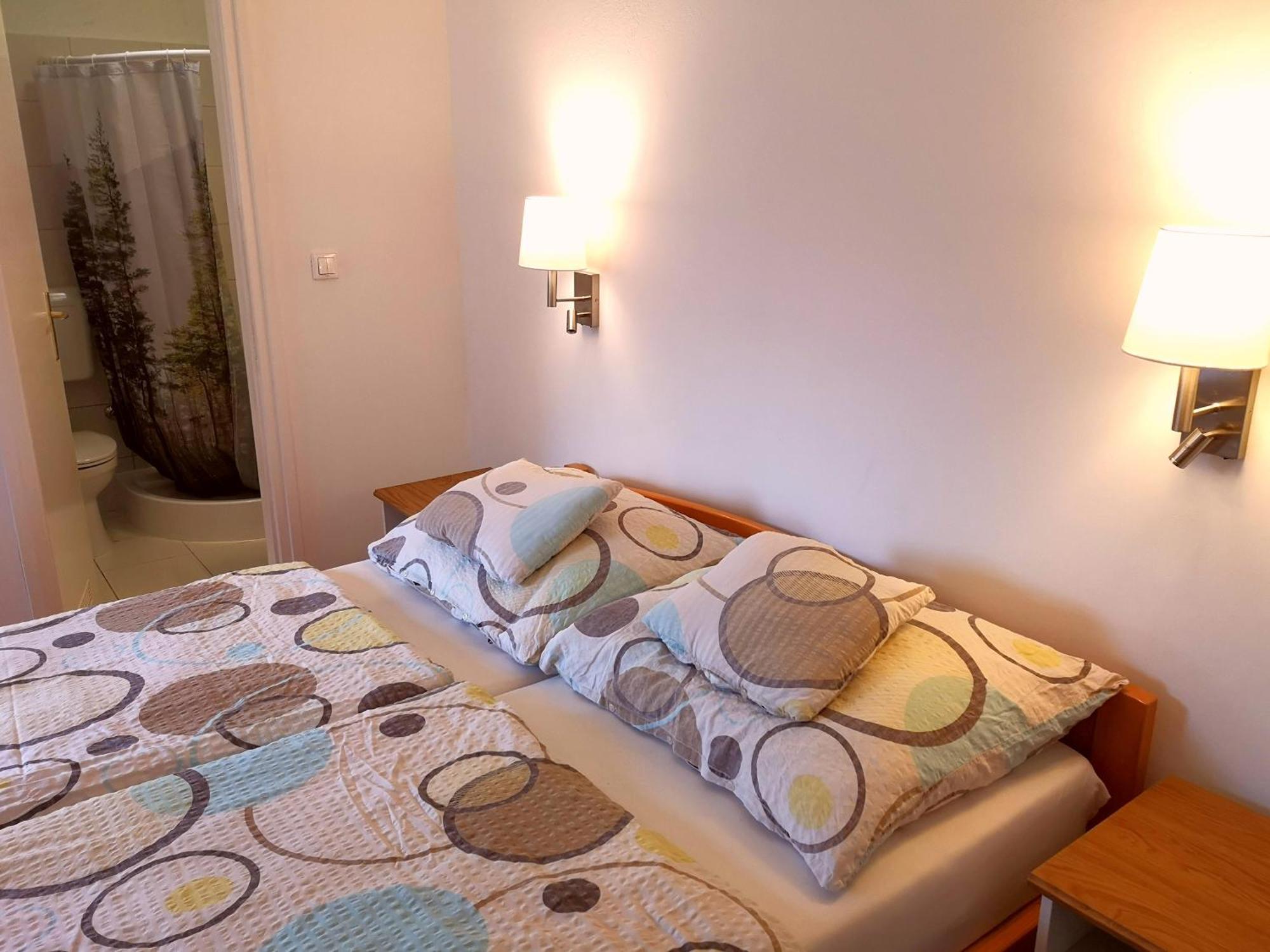 Apartman Kaszas Garden โมชนมายารูวาร์ ภายนอก รูปภาพ