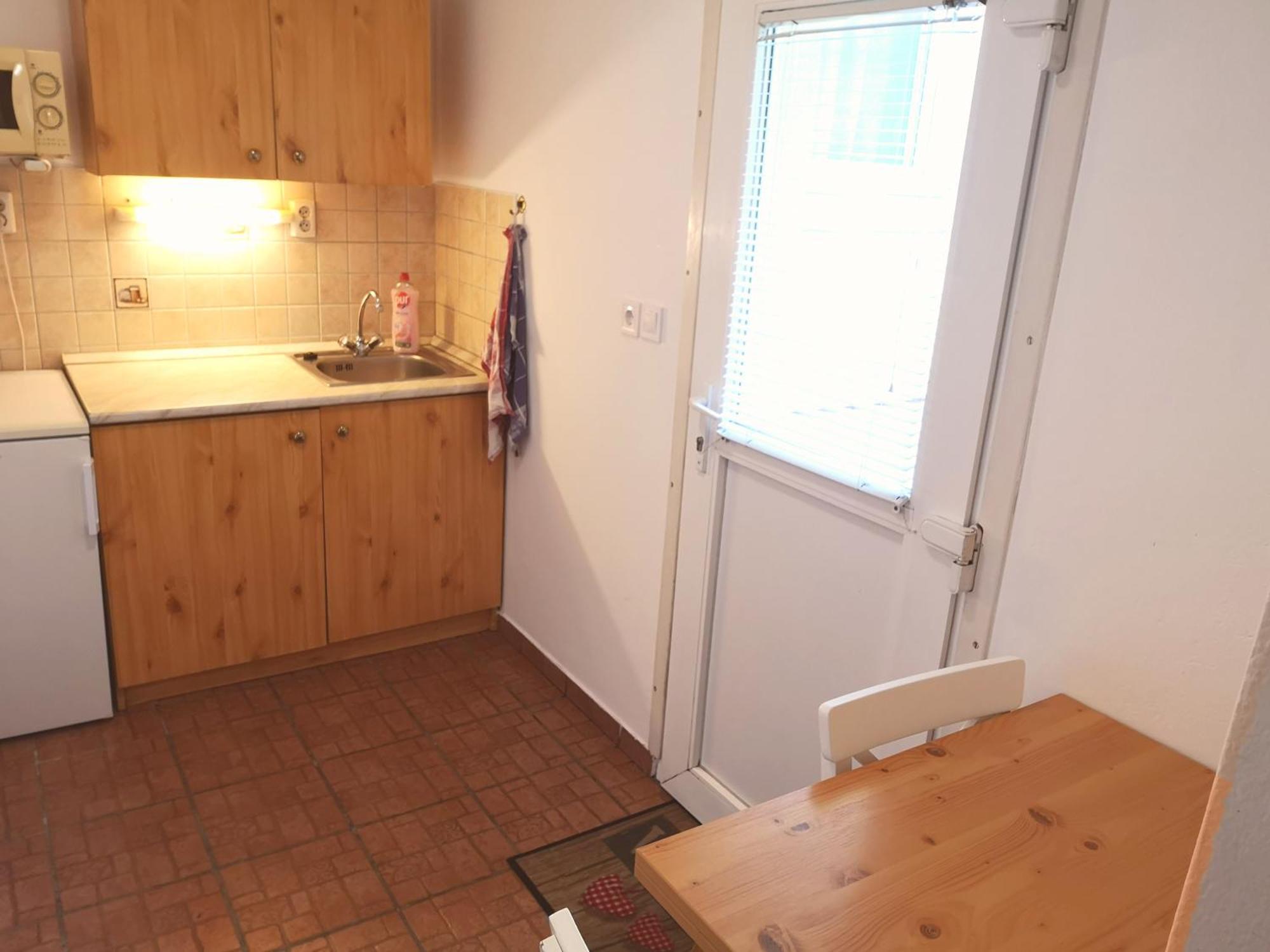 Apartman Kaszas Garden โมชนมายารูวาร์ ภายนอก รูปภาพ