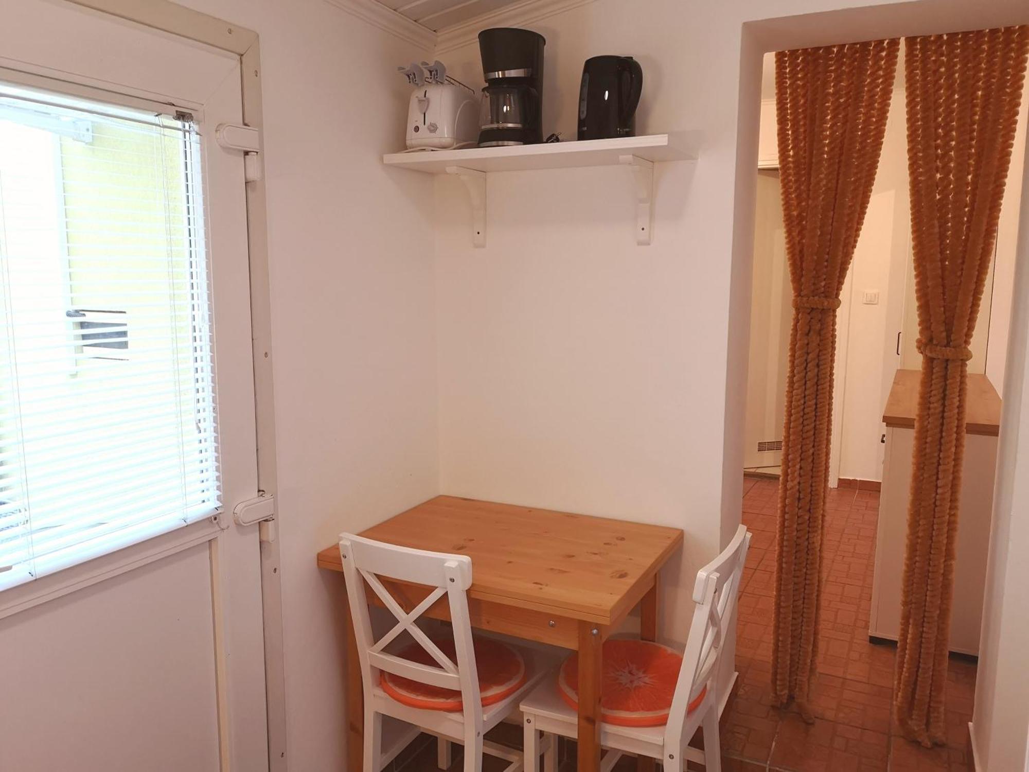 Apartman Kaszas Garden โมชนมายารูวาร์ ภายนอก รูปภาพ