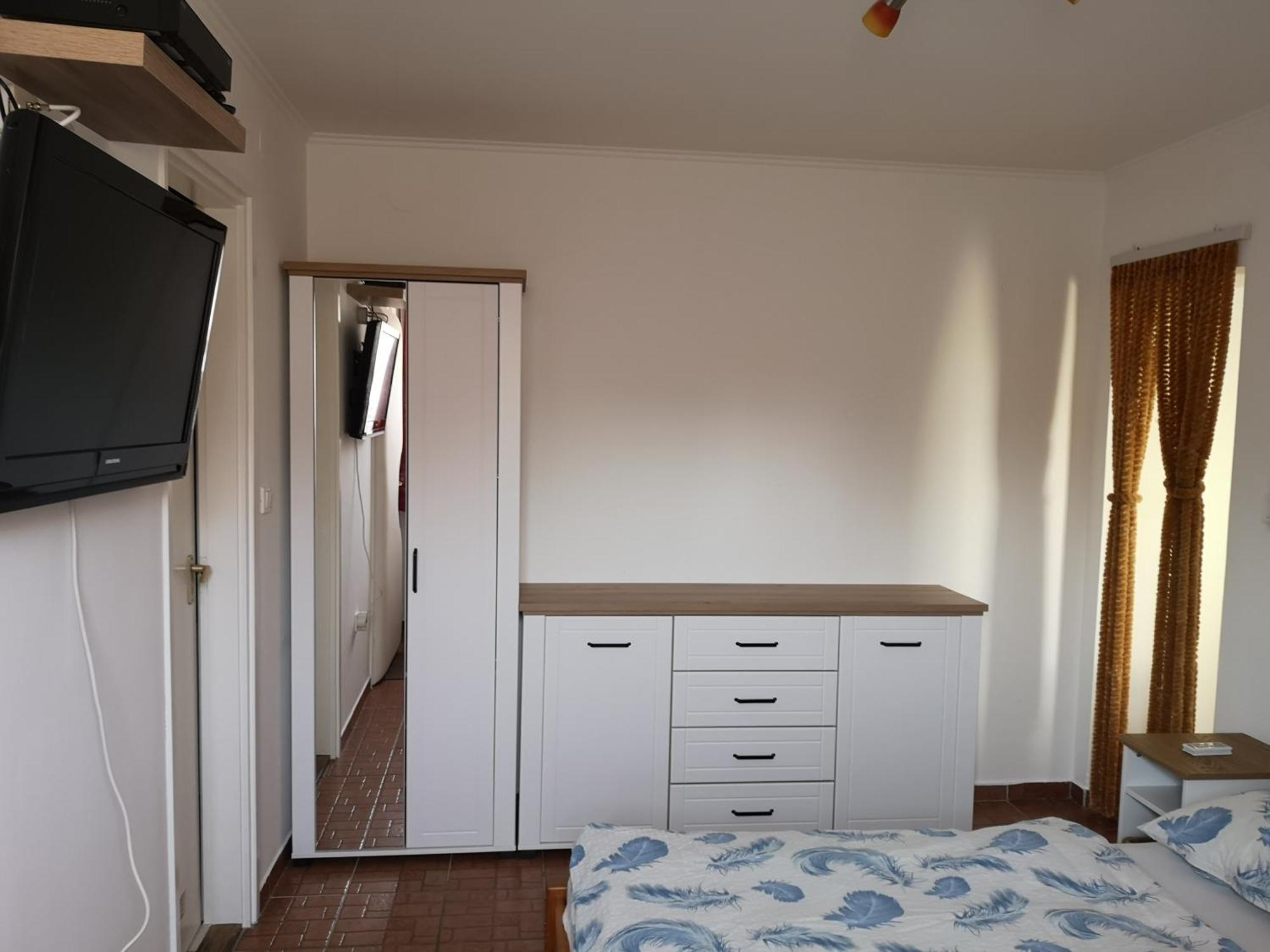 Apartman Kaszas Garden โมชนมายารูวาร์ ภายนอก รูปภาพ