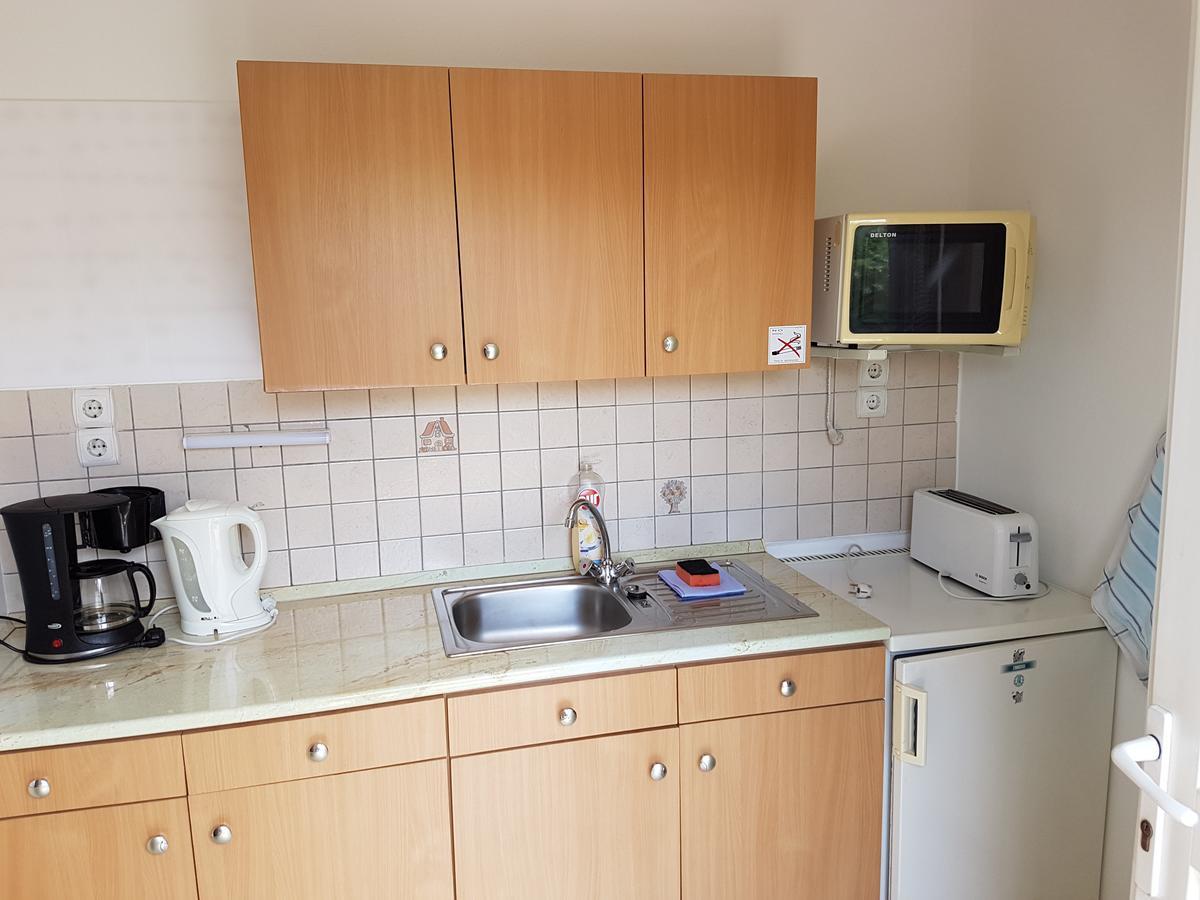Apartman Kaszas Garden โมชนมายารูวาร์ ภายนอก รูปภาพ